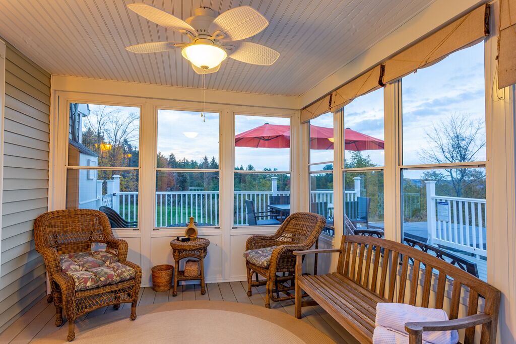 Photo of Livingroom in Oak Hill