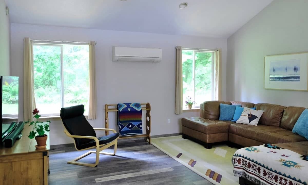 Photo of Livingroom in Packwood