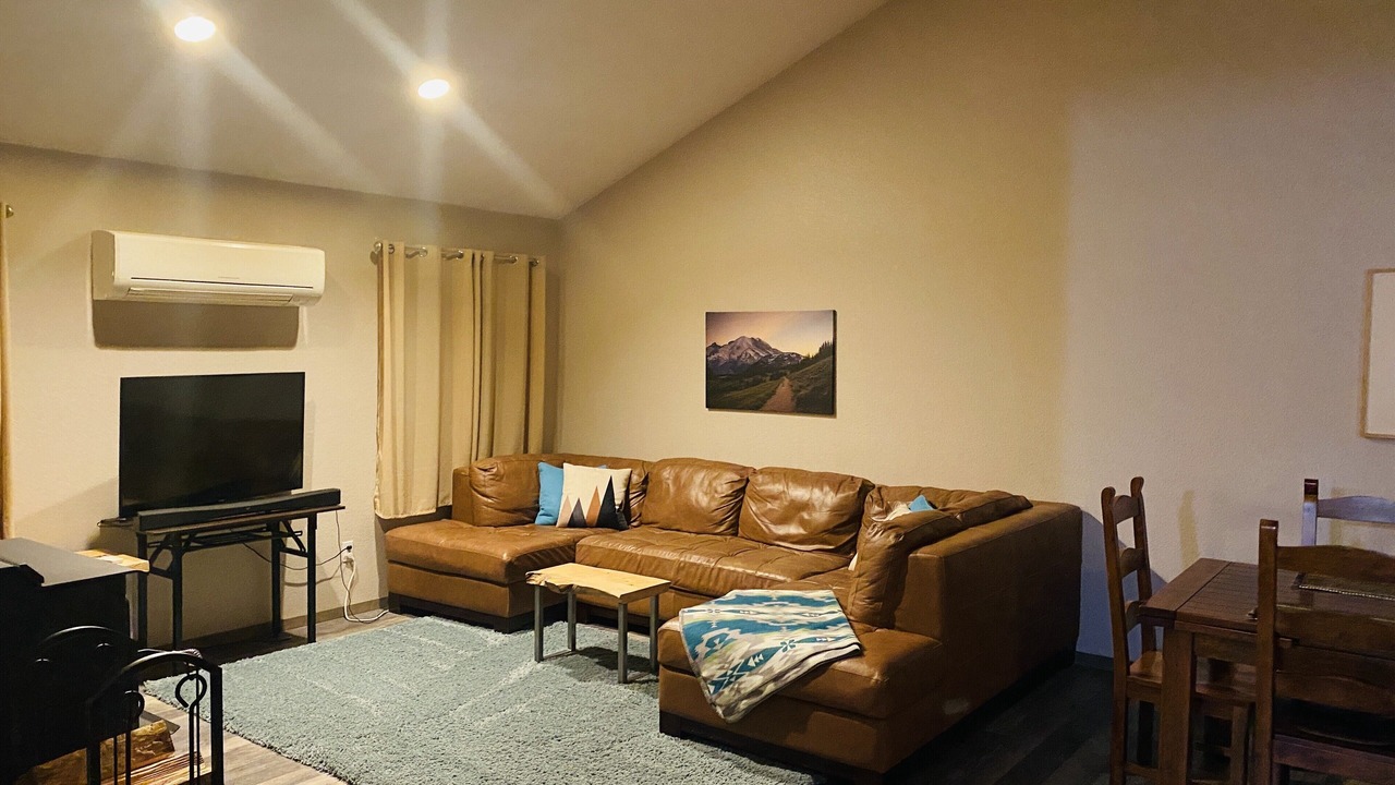 Photo of Livingroom in Packwood