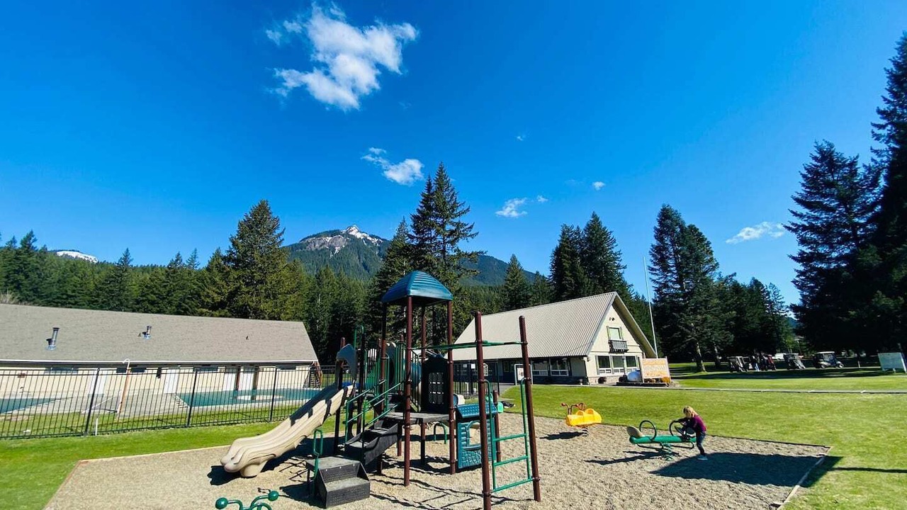 Photo of Others in Packwood