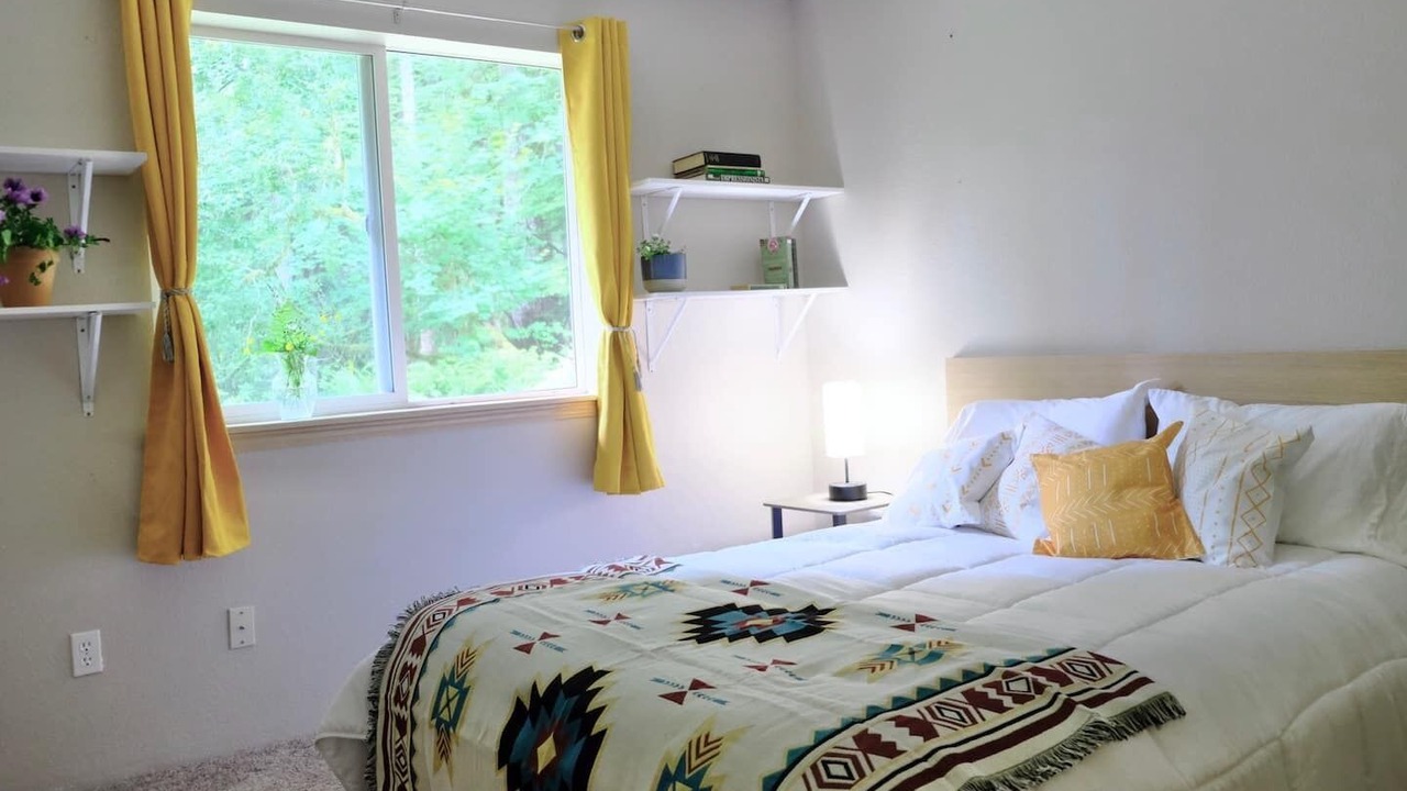 Photo of Bedroom in Packwood