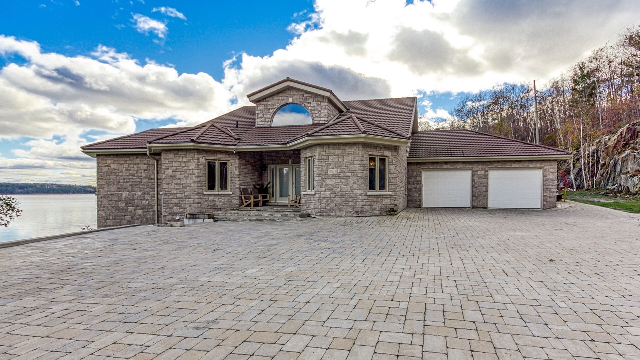 Photo of Outdoor in Garson
