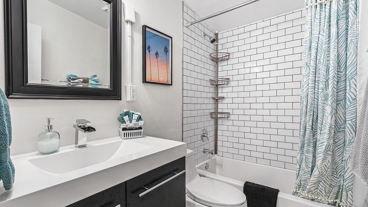 Photo of Bathroom in East Naples