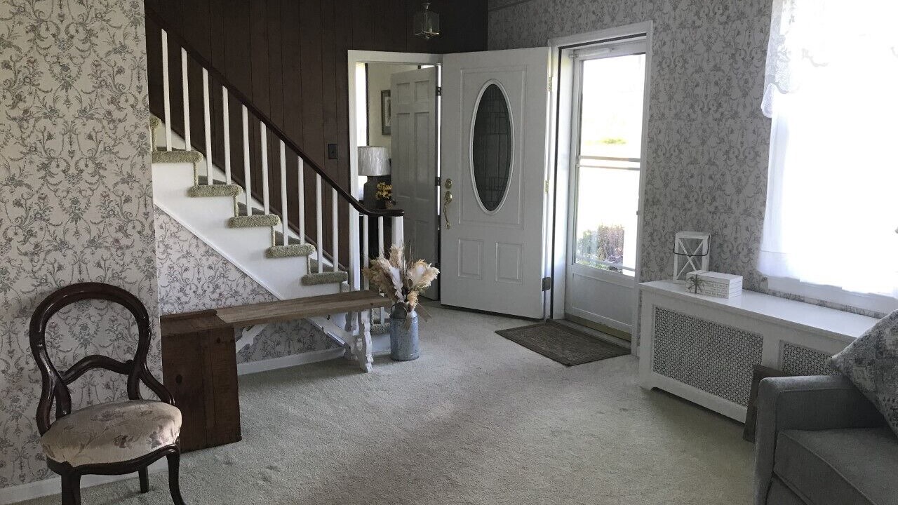 Photo of Others in Dewart