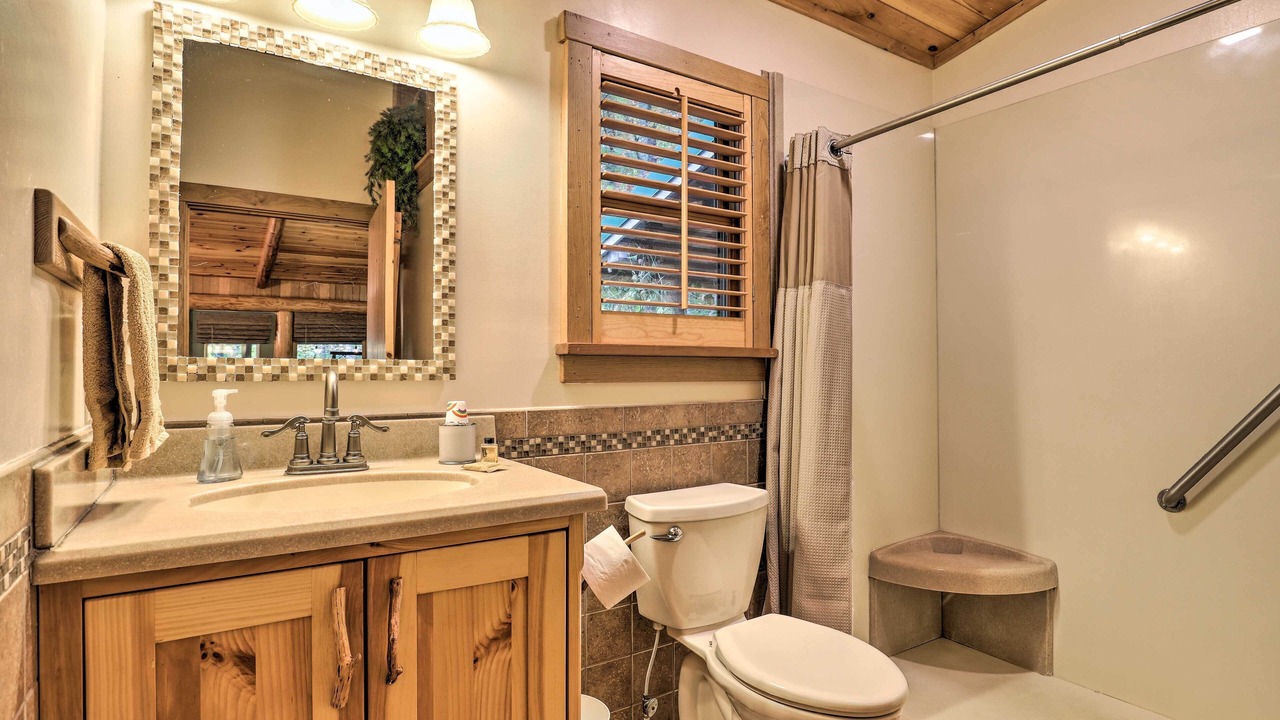 Photo of Bathroom in Skyland