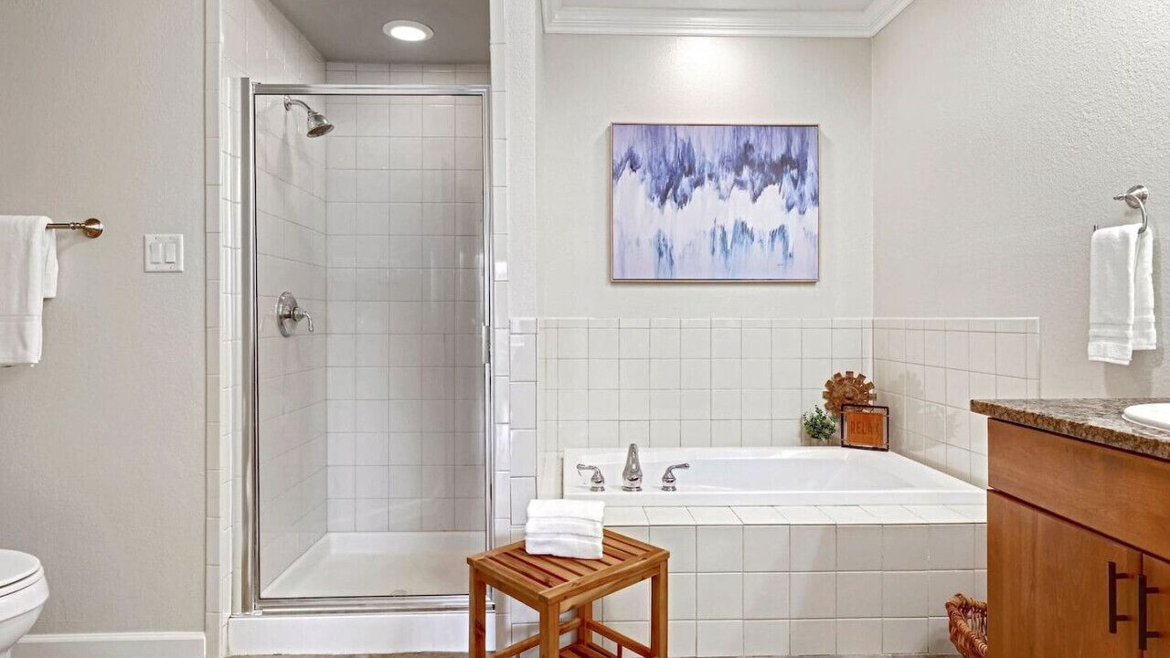 Photo of Bathroom in Highland Lake Estates