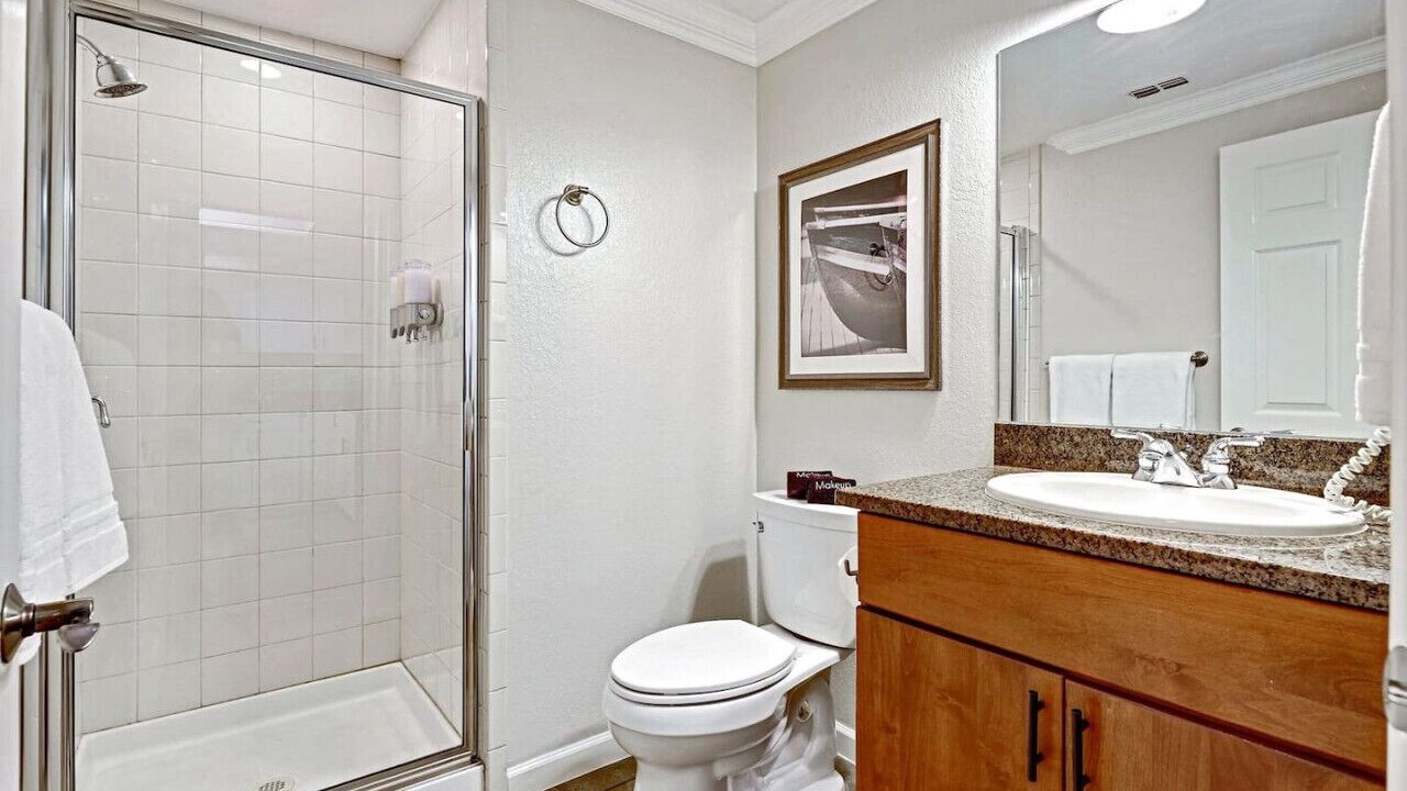 Photo of Bathroom in Highland Lake Estates
