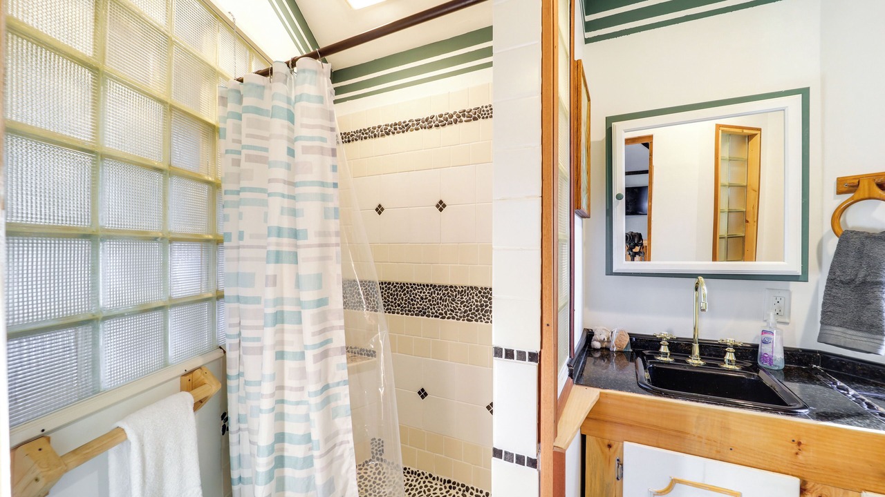 Photo of Bathroom in West Jefferson