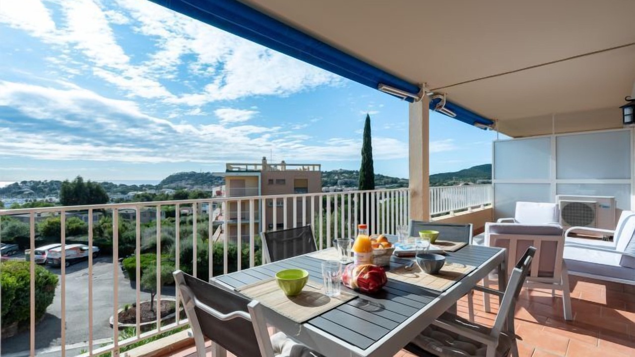 Photo of Others in Cavaliere