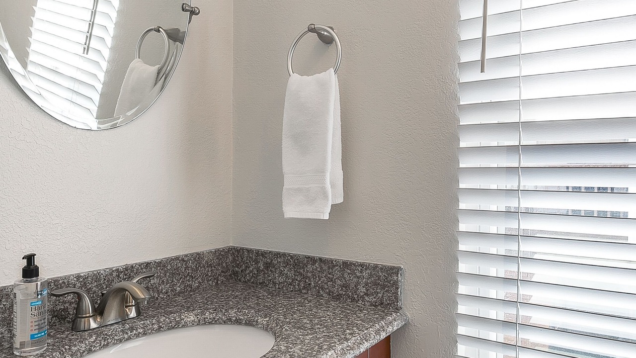 Photo of Bathroom in Chic's Beach