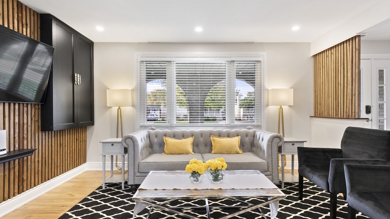 Photo of Livingroom in Boblo Island