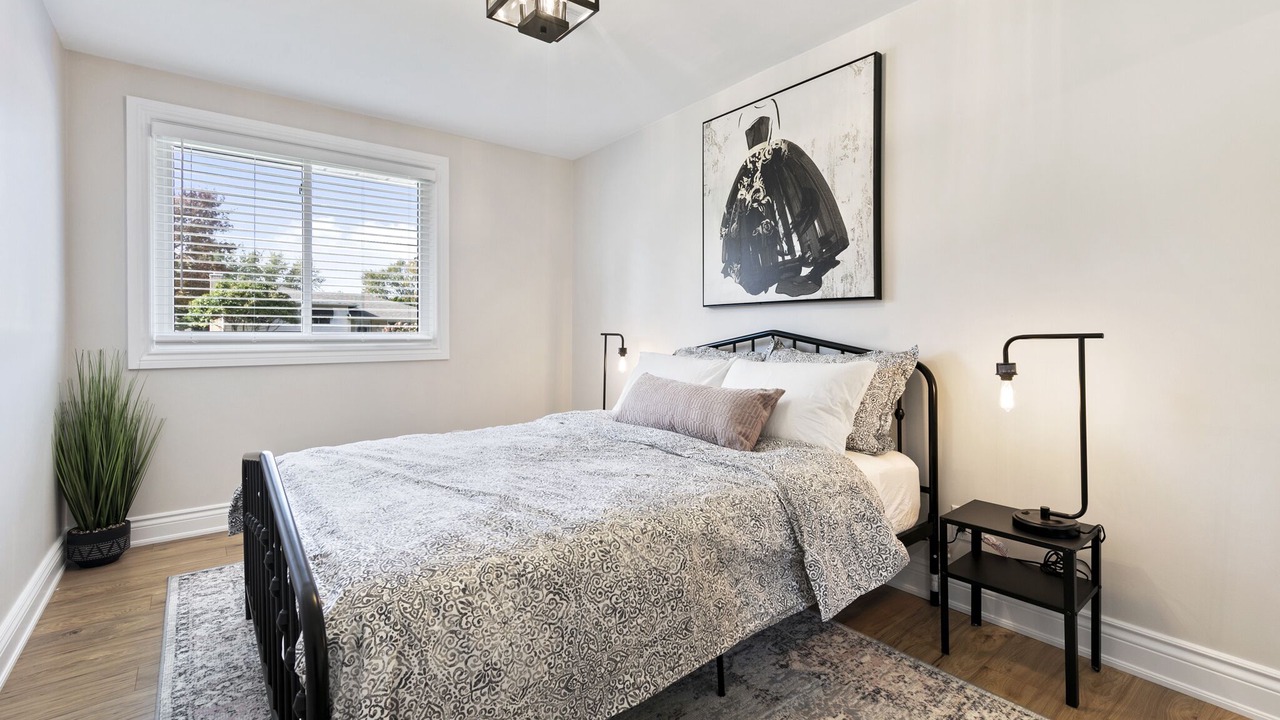 Photo of Bedroom in Boblo Island
