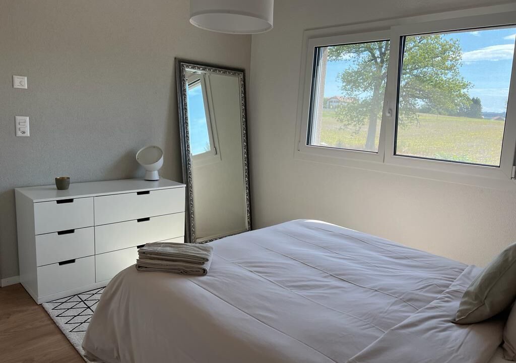 Photo of Bedroom in Villars-le-Terroir