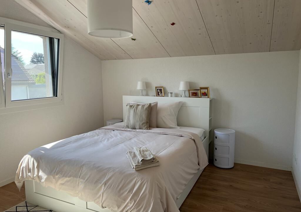 Photo of Bedroom in Villars-le-Terroir