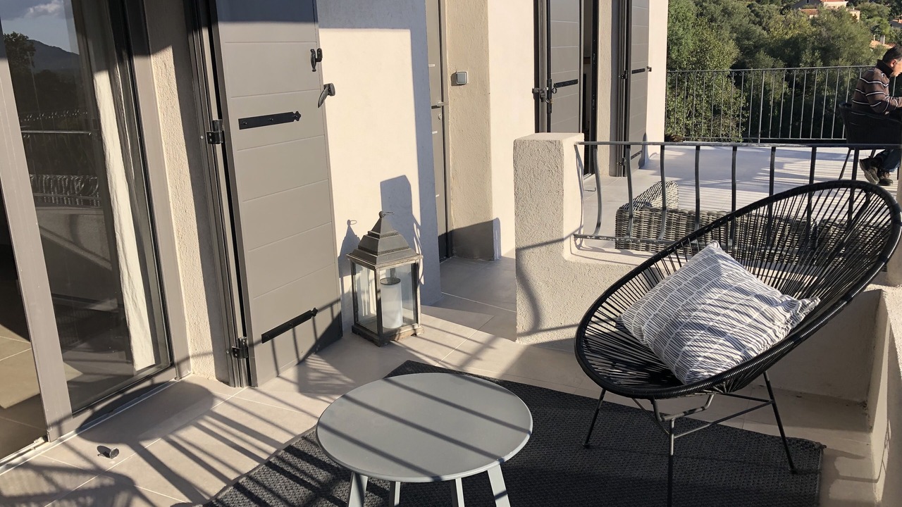 Photo of Patio Balcony in San-Gavino-di-Carbini