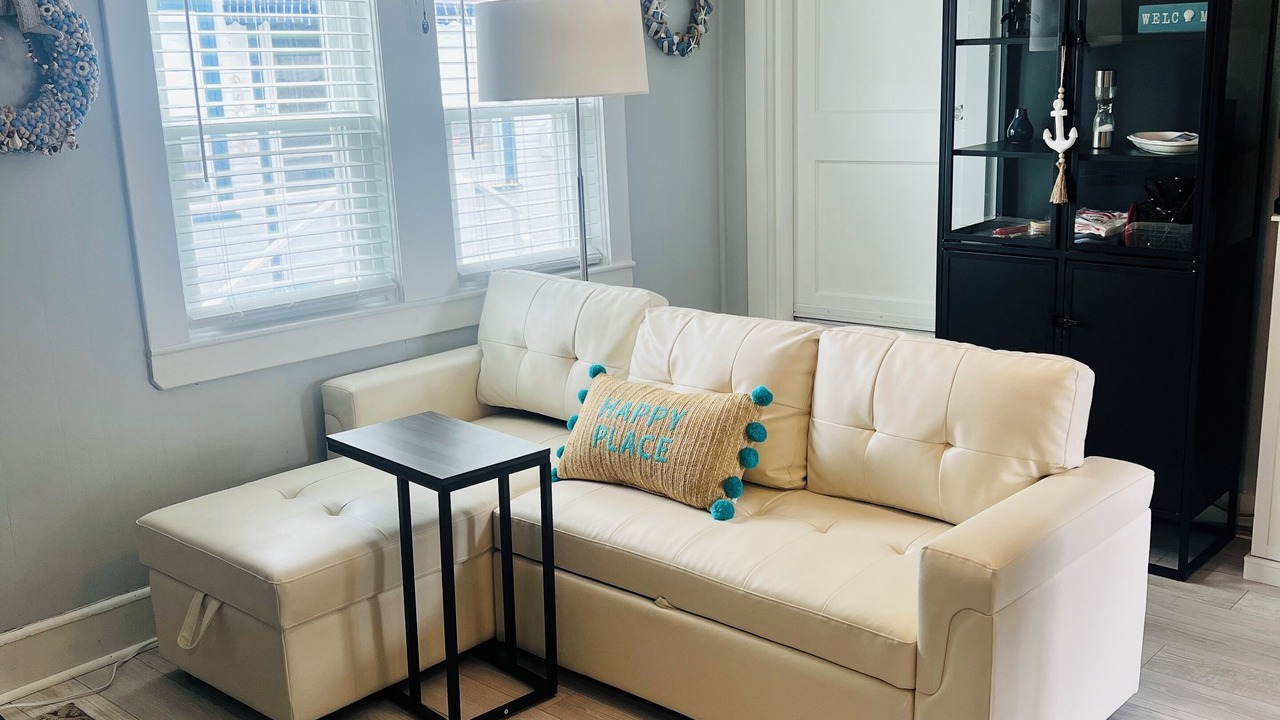 Photo of Livingroom in Hampton