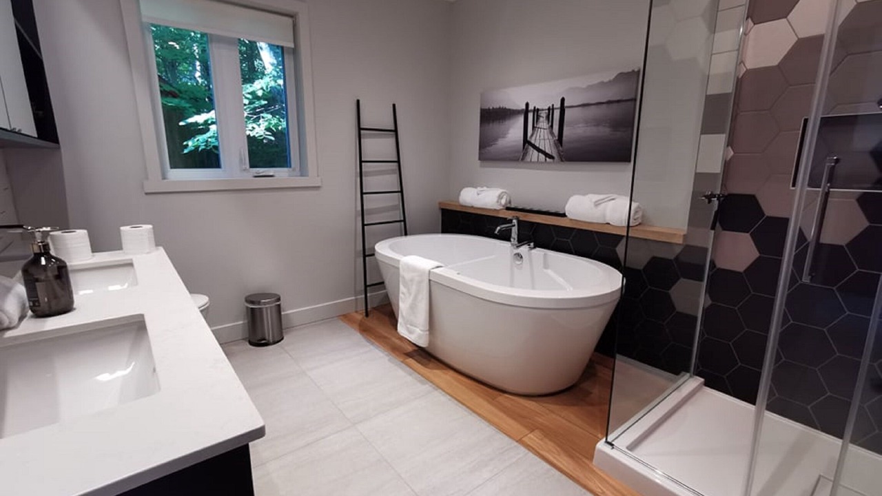 Photo of Bathroom in Lac-aux-Sables
