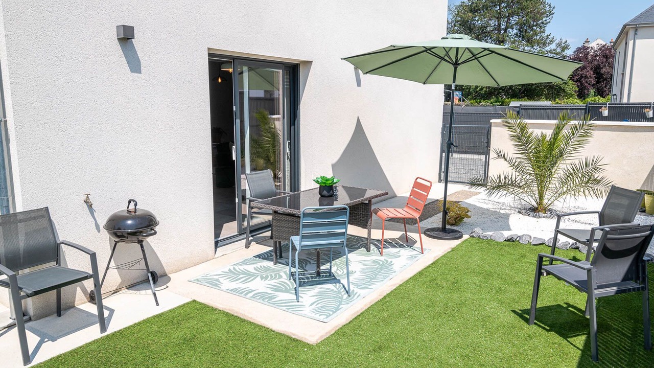Photo of Outdoor in La Ville-aux-Dames