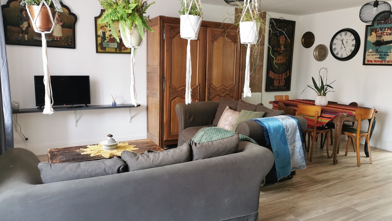 Photo of Livingroom in Athee