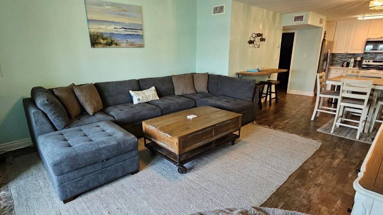 Photo of Livingroom in Key Allegro