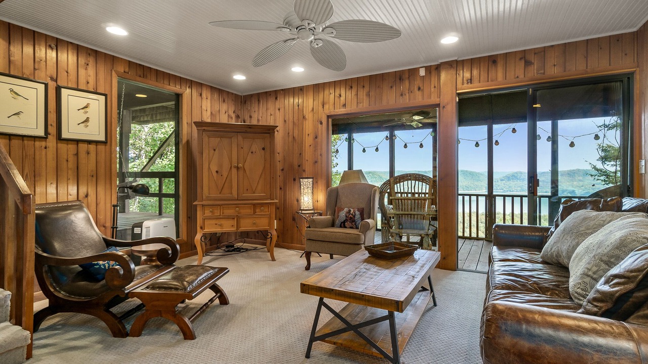 Photo of Livingroom in Smithville