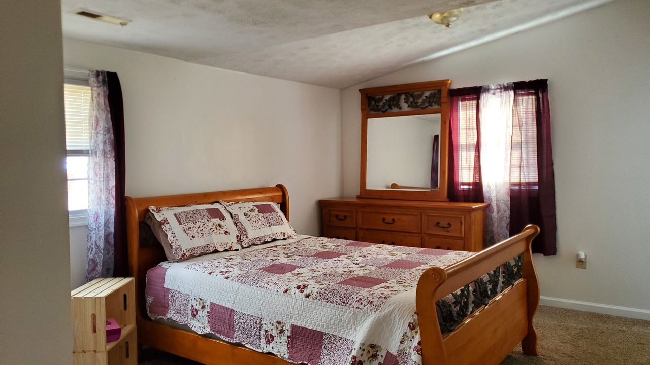Photo of Bedroom in Clifford