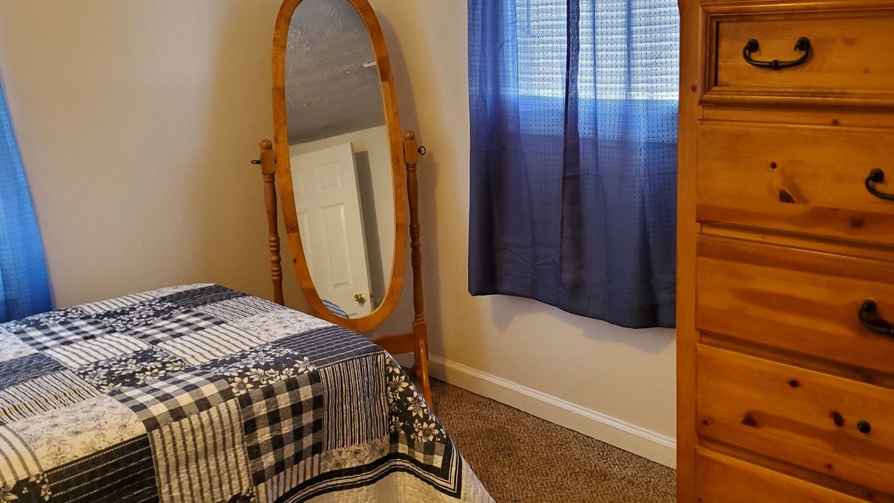Photo of Bedroom in Clifford