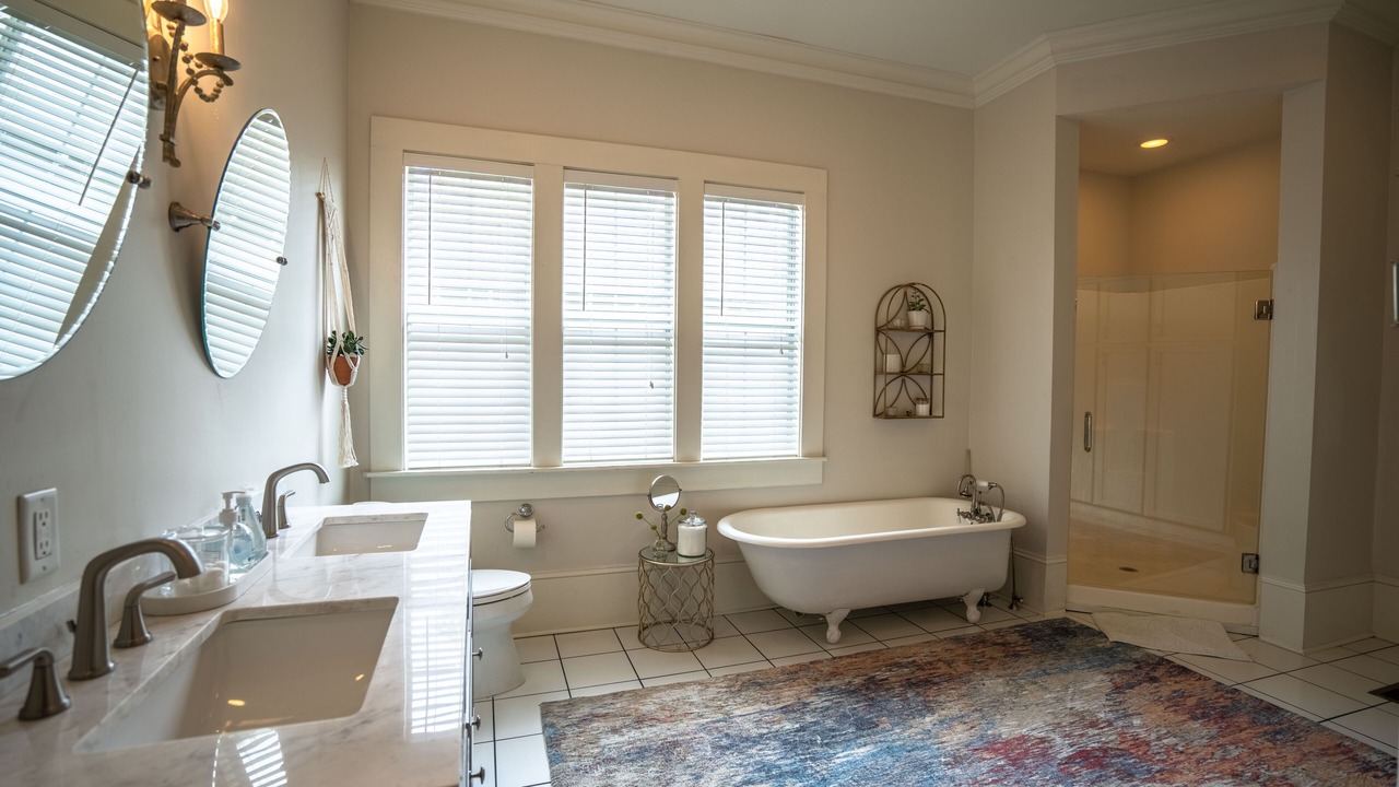 Photo of Bathroom in Downtown
