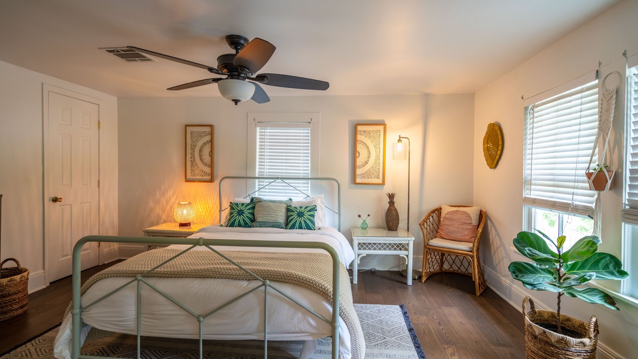 Photo of Bedroom in Downtown