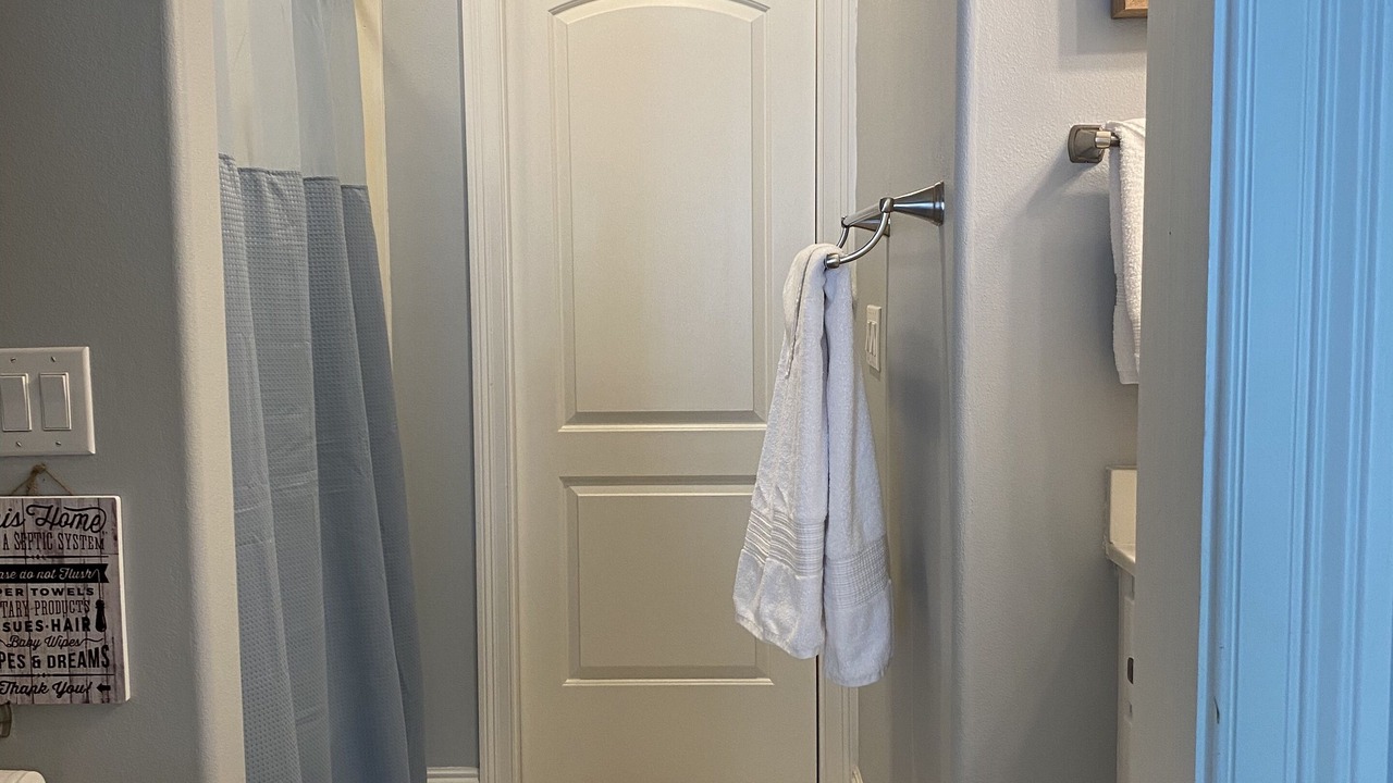 Photo of Bathroom in Gulf Breeze