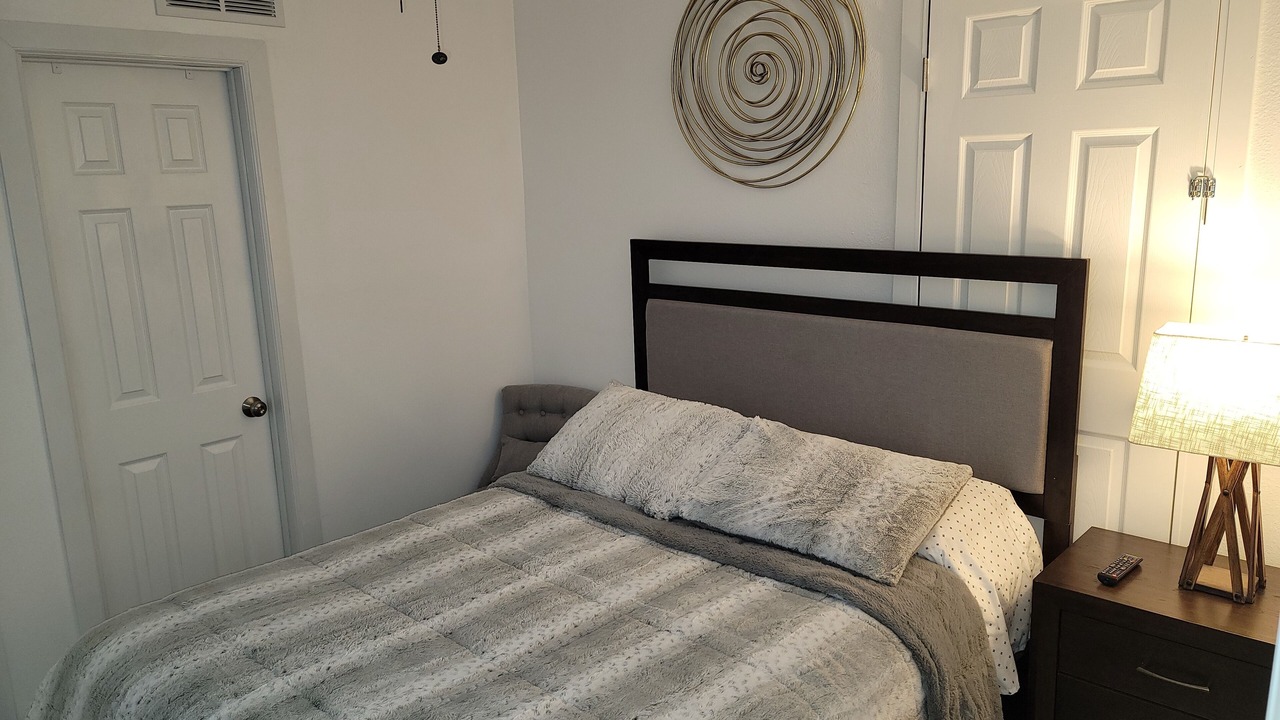 Photo of Bedroom in Sunrise Manor