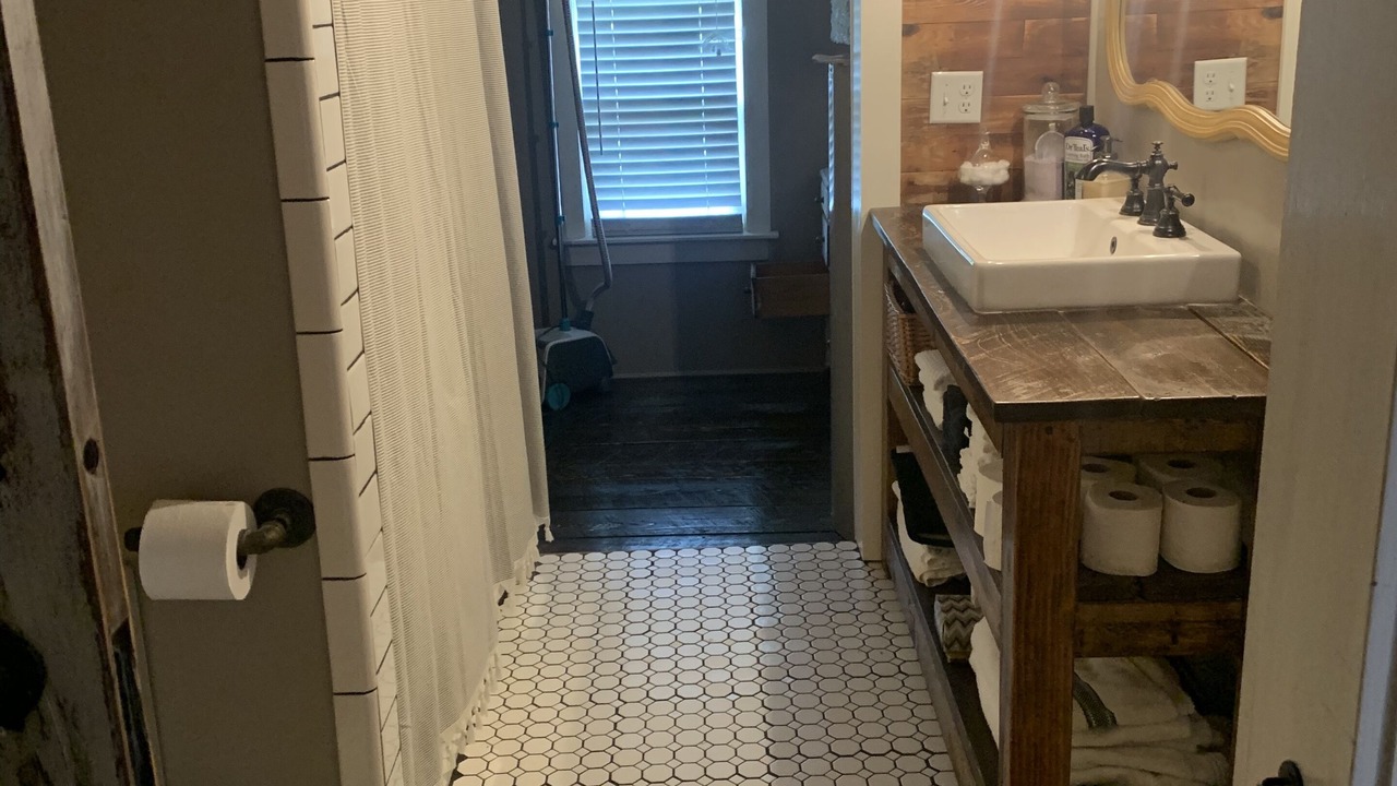 Photo of Bathroom in Martin