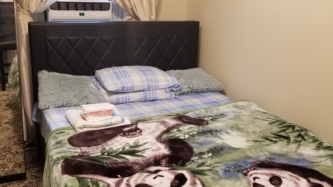 Photo of Bedroom in Port Richmond