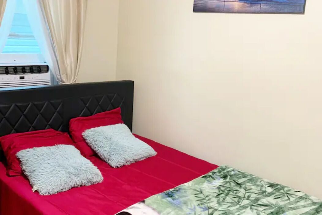 Photo of Bedroom in Port Richmond