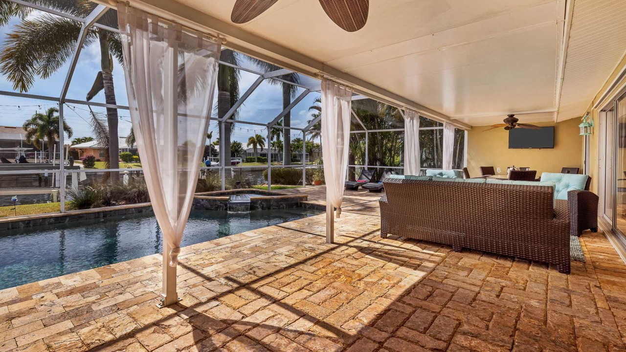 Photo of Patio Balcony in Charlotte Harbor