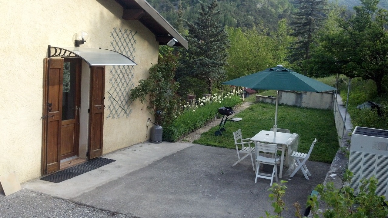 Photo of Outdoor in Montjay