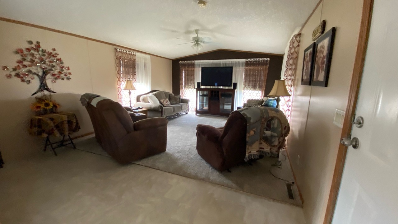 Photo of Livingroom in Pierre