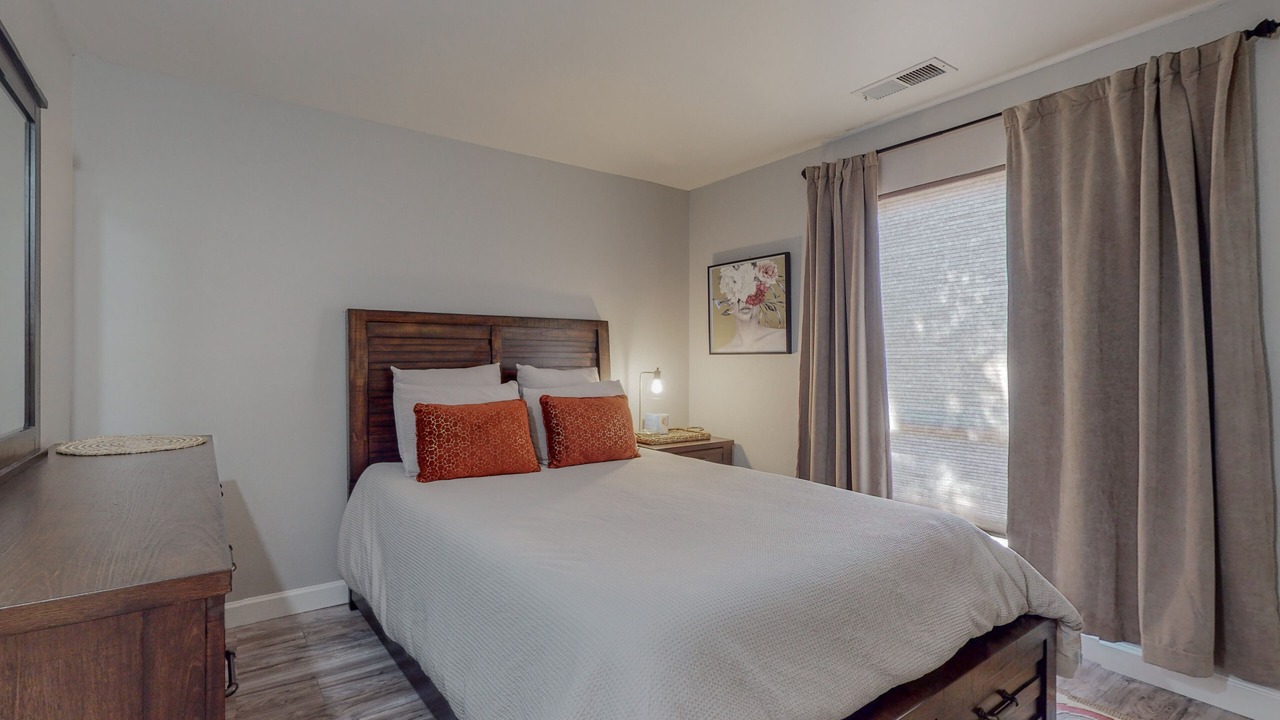 Photo of Bedroom in Northeast Heights