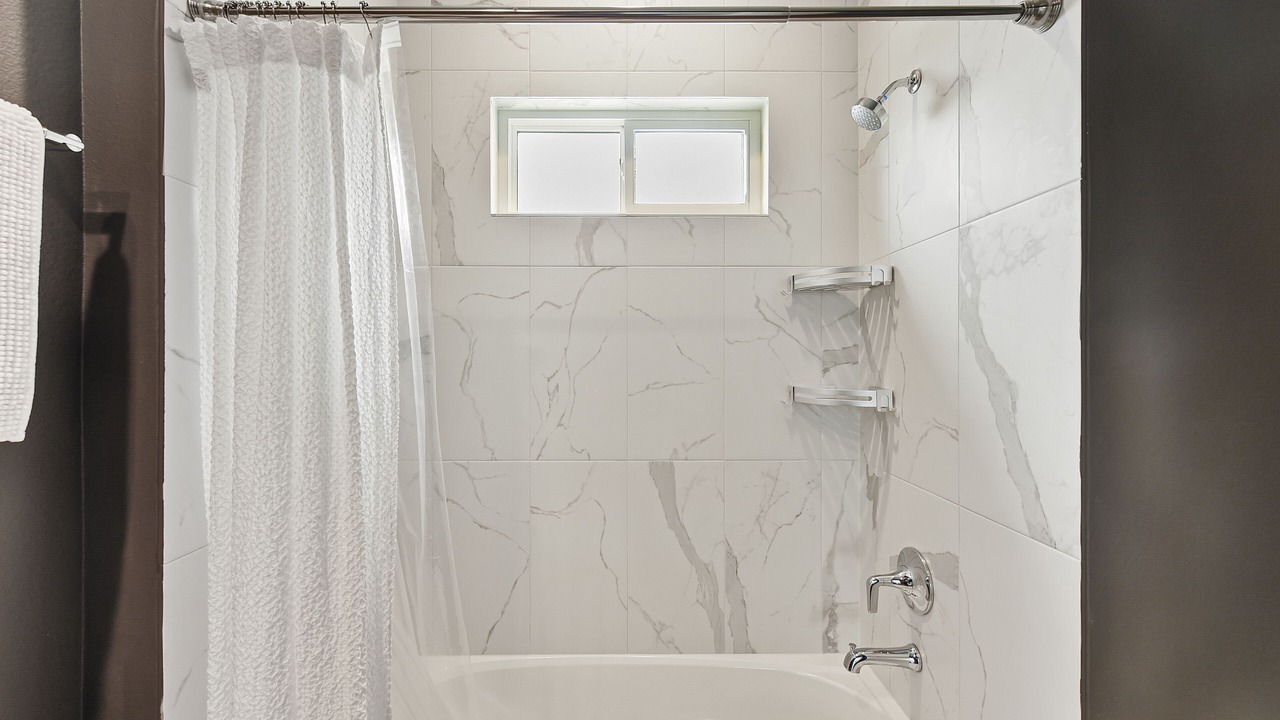 Photo of Bathroom in Red Fish Cove