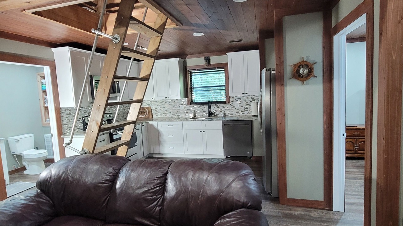 Photo of Livingroom in Waller