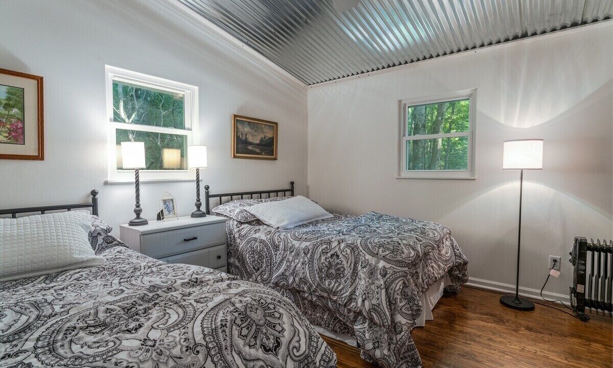 Photo of Bedroom in Cedar Mountain