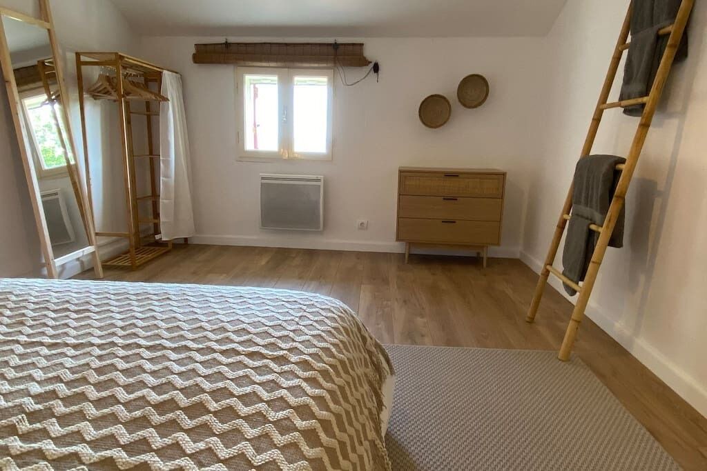 Photo of Others in Montoussin