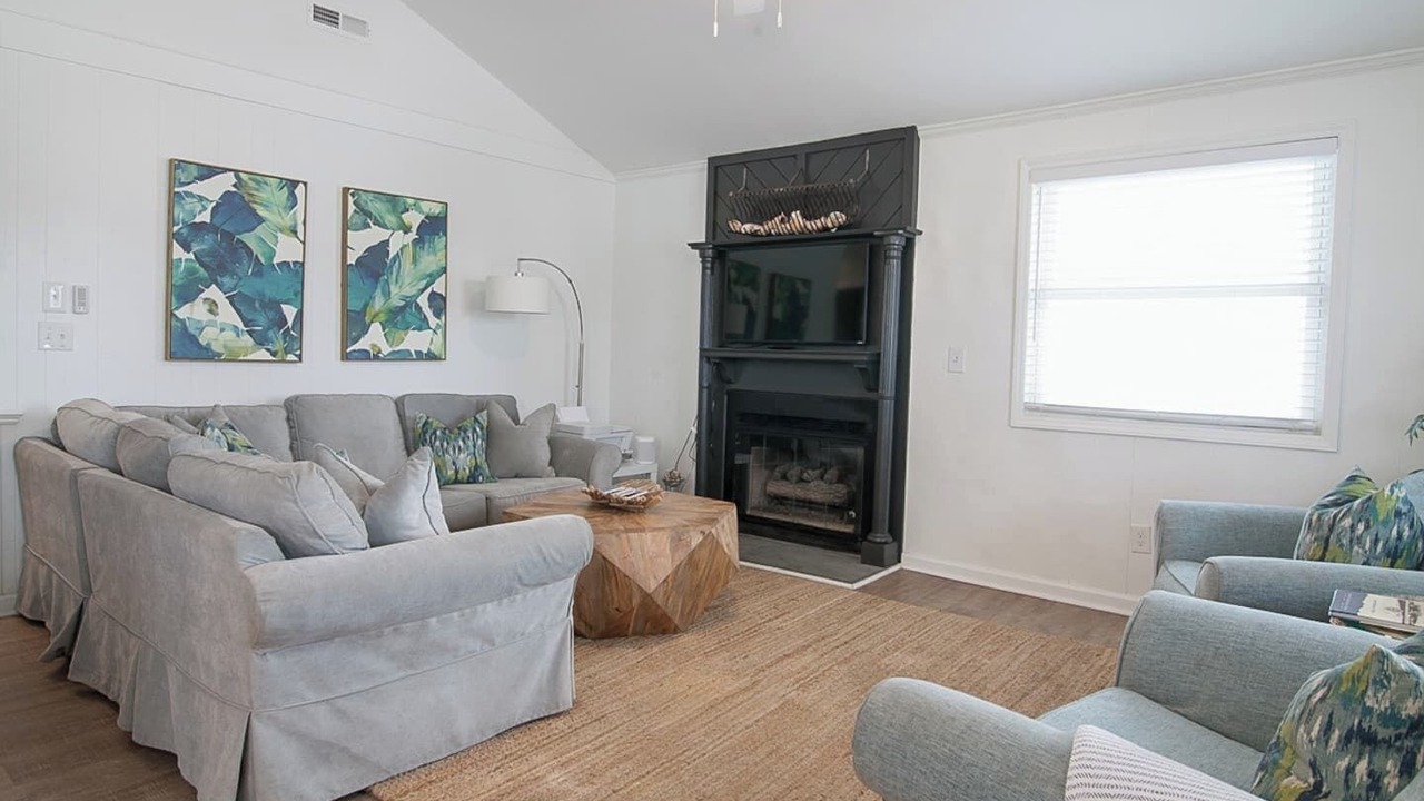 Photo of Livingroom in Ocean Isle Beach