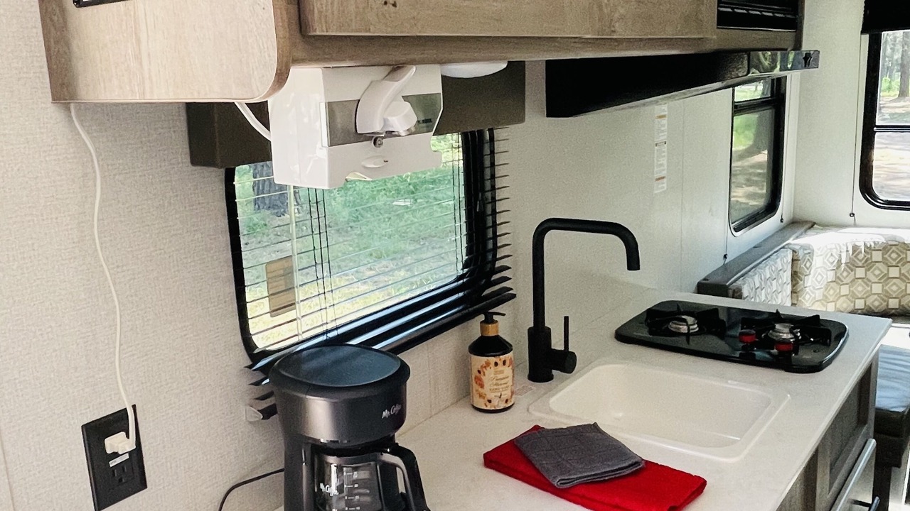 Photo of Kitchen in Circle D-KC Estates