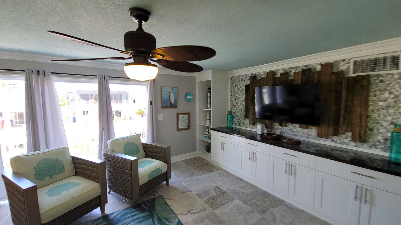 Photo of Livingroom in Layton