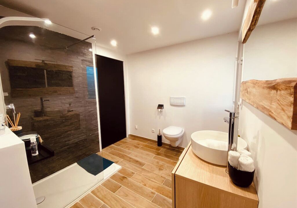Photo of Bathroom in Lecelles