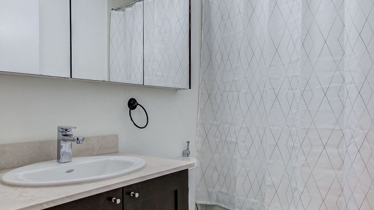 Photo of Bathroom in Downtown Mississauga