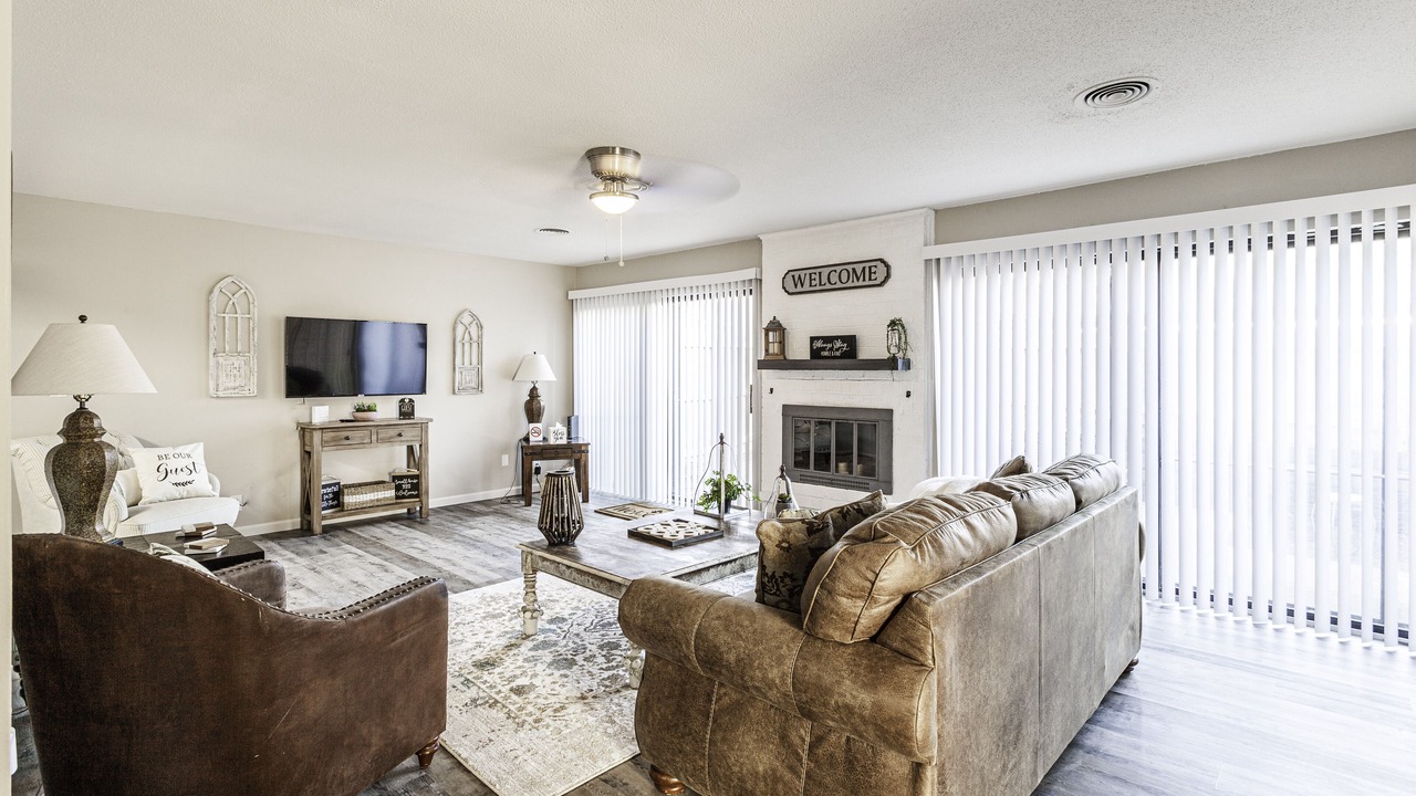 Photo of Livingroom in Germantown