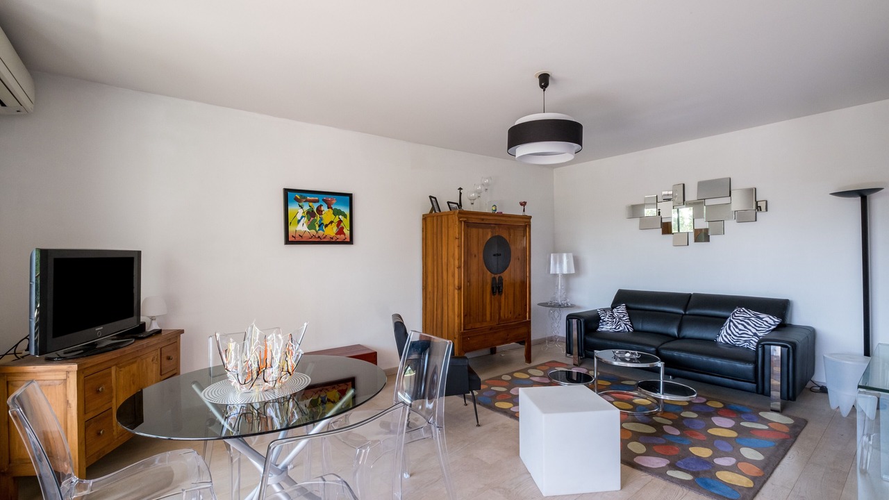 Photo of Livingroom in Amidonniers - Caffarelli