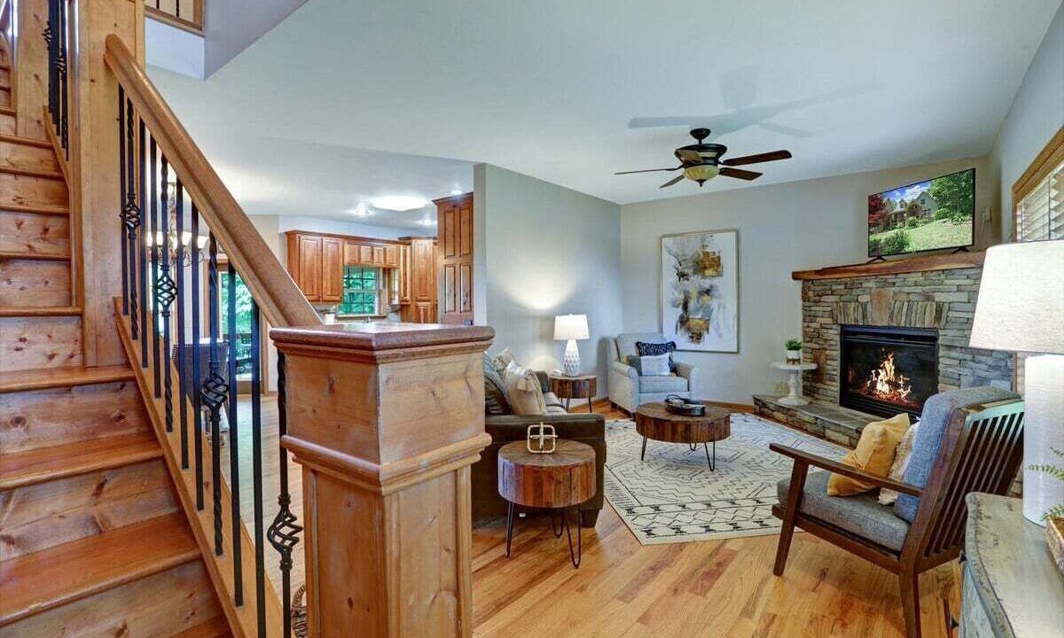 Photo of Livingroom in Young Harris